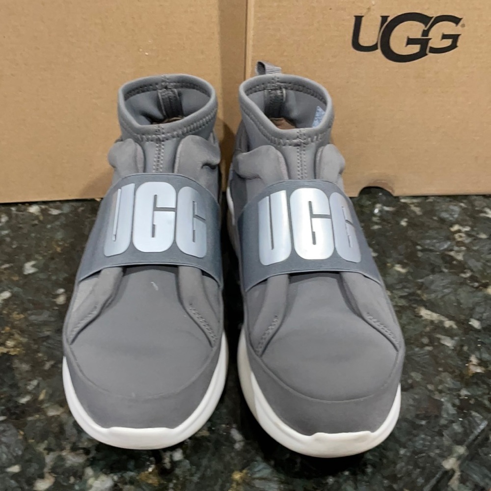 Ugg Womens LA Flex Fitness Sneakers Shoes Black Multi Size 8.5